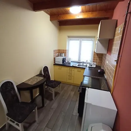 Borostyan Apartmanhaz *