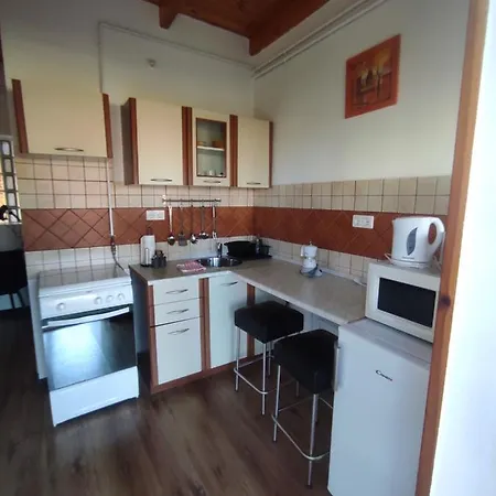 Borostyan Apartmanhaz Mórahalom