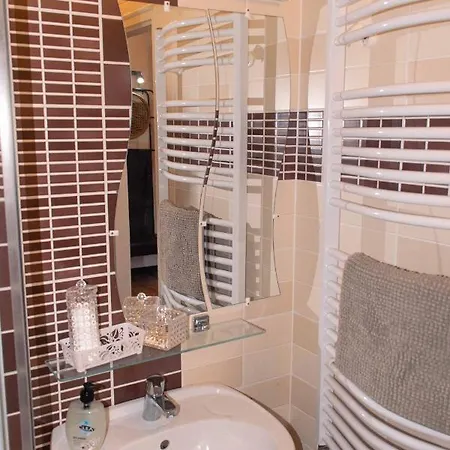 Borostyan Apartmanhaz