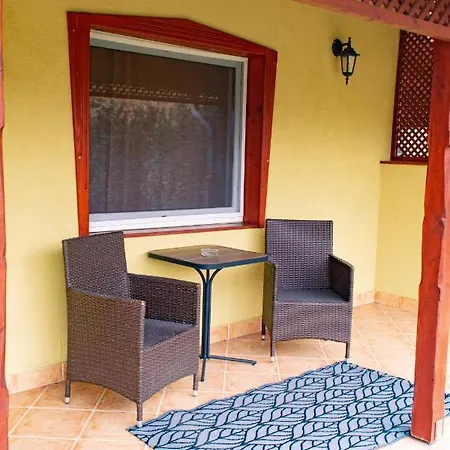 Borostyan Apartmanhaz Daire *