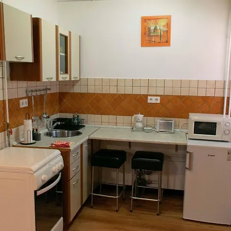 Borostyan Apartmanhaz