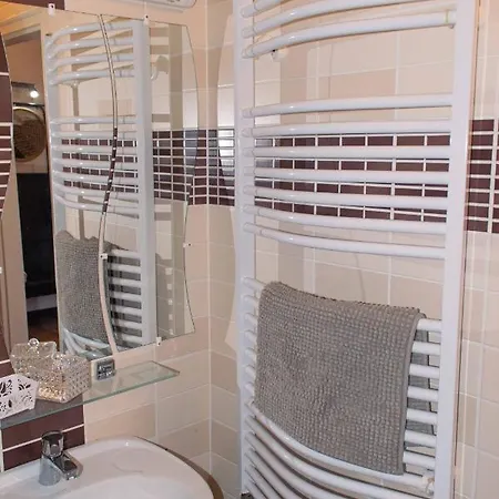 Borostyan Apartmanhaz
