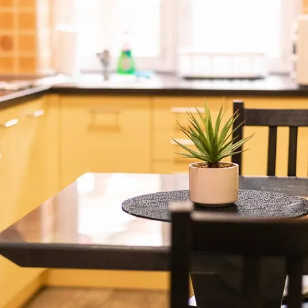 Daire Borostyan Apartmanhaz *