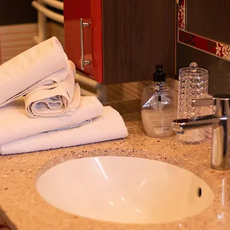 Borostyan Apartmanhaz Daire