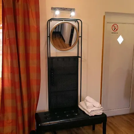 Borostyan Apartmanhaz *
