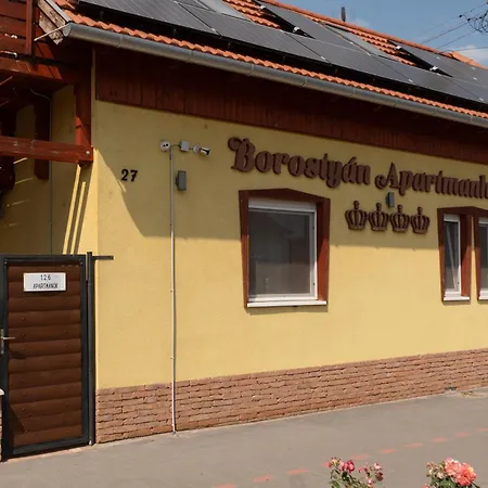 아파트 Borostyan Apartmanhaz Mórahalom