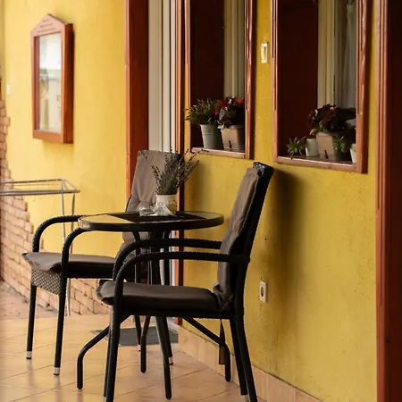아파트 Borostyan Apartmanhaz
