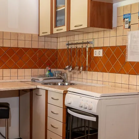 Borostyan Apartmanhaz