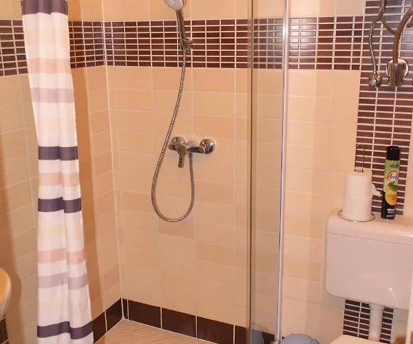 Borostyan Apartmanhaz Apartament