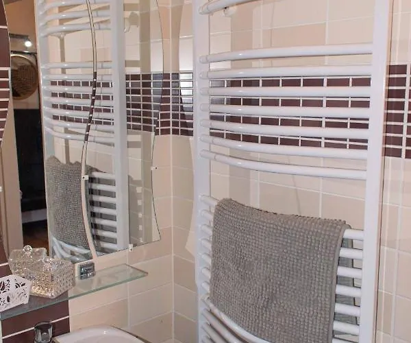 Borostyan Apartmanhaz