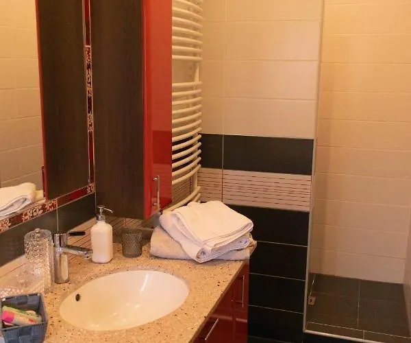 Borostyan Apartmanhaz
